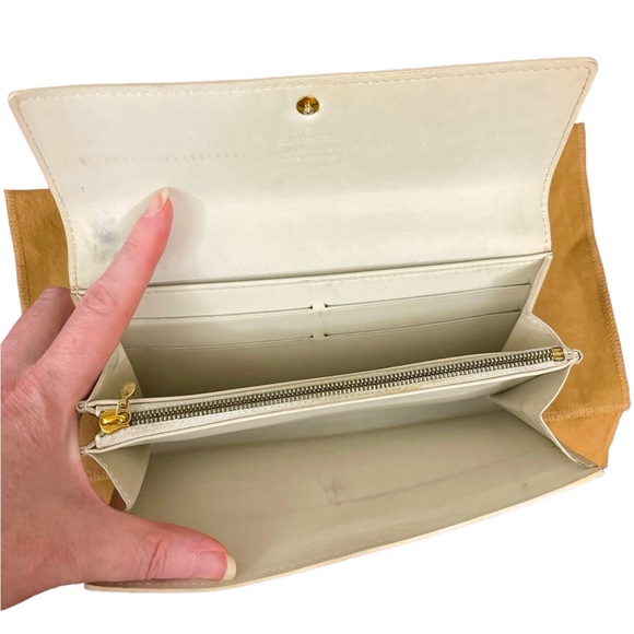 Lemon Cream Louis Vuitton Vernis Snap Wallet with Dusty and Drawer Box with Pull - Picture 6 of 16